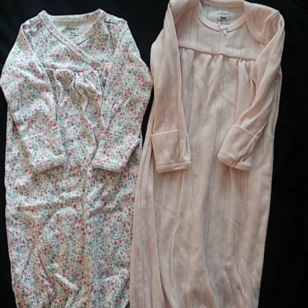 Carter's 3 month gowns
